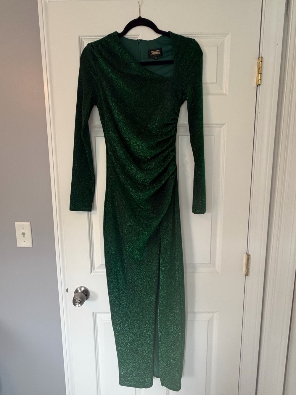 Alexia Admor Sparkling Forest Green Long Sleeve Ruched Gown- Never Worn